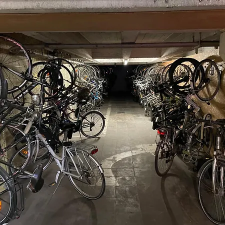 Huswell - Comfy Apartment With Side Seaview And 2 Free Bikes Knokke-Heist Exterior photo
