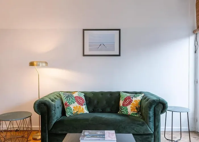 Huswell - Comfy Apartment With Side Seaview And 2 Free Bikes